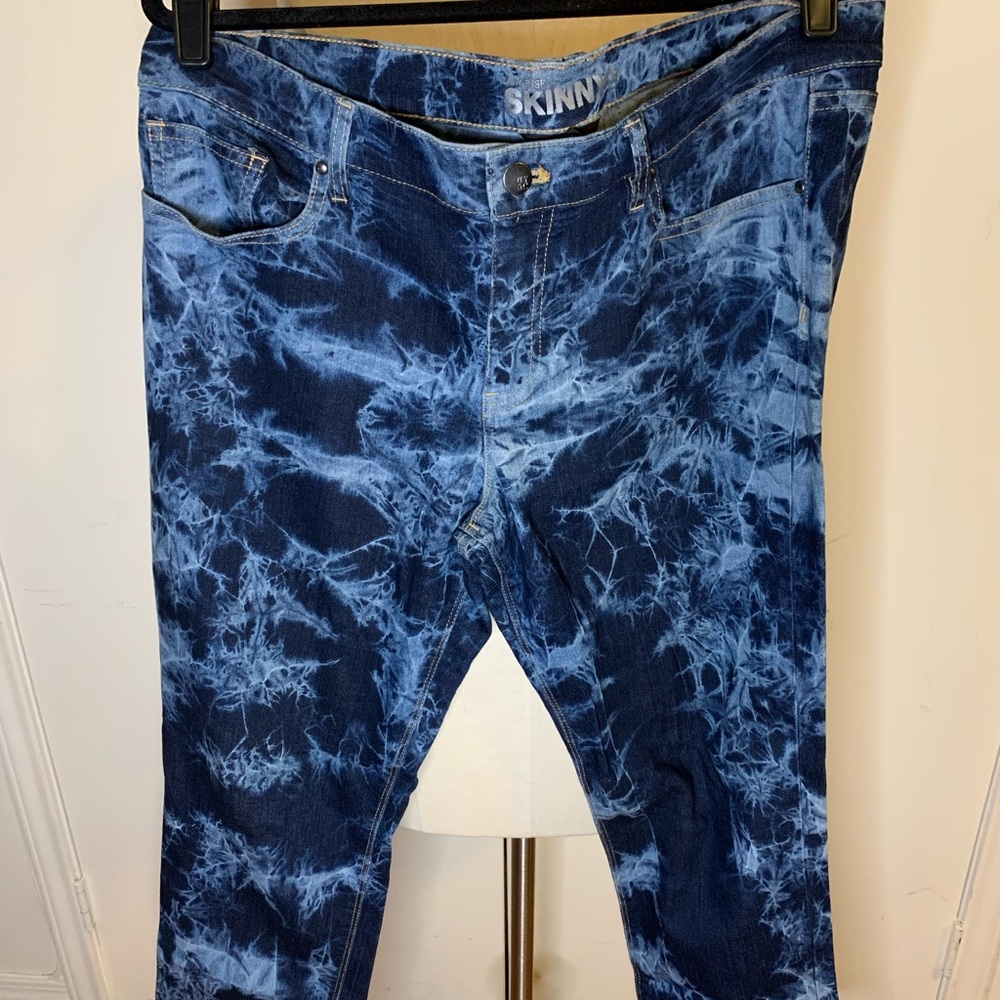 Low Rise Tie-Dye Skinny Jeans
